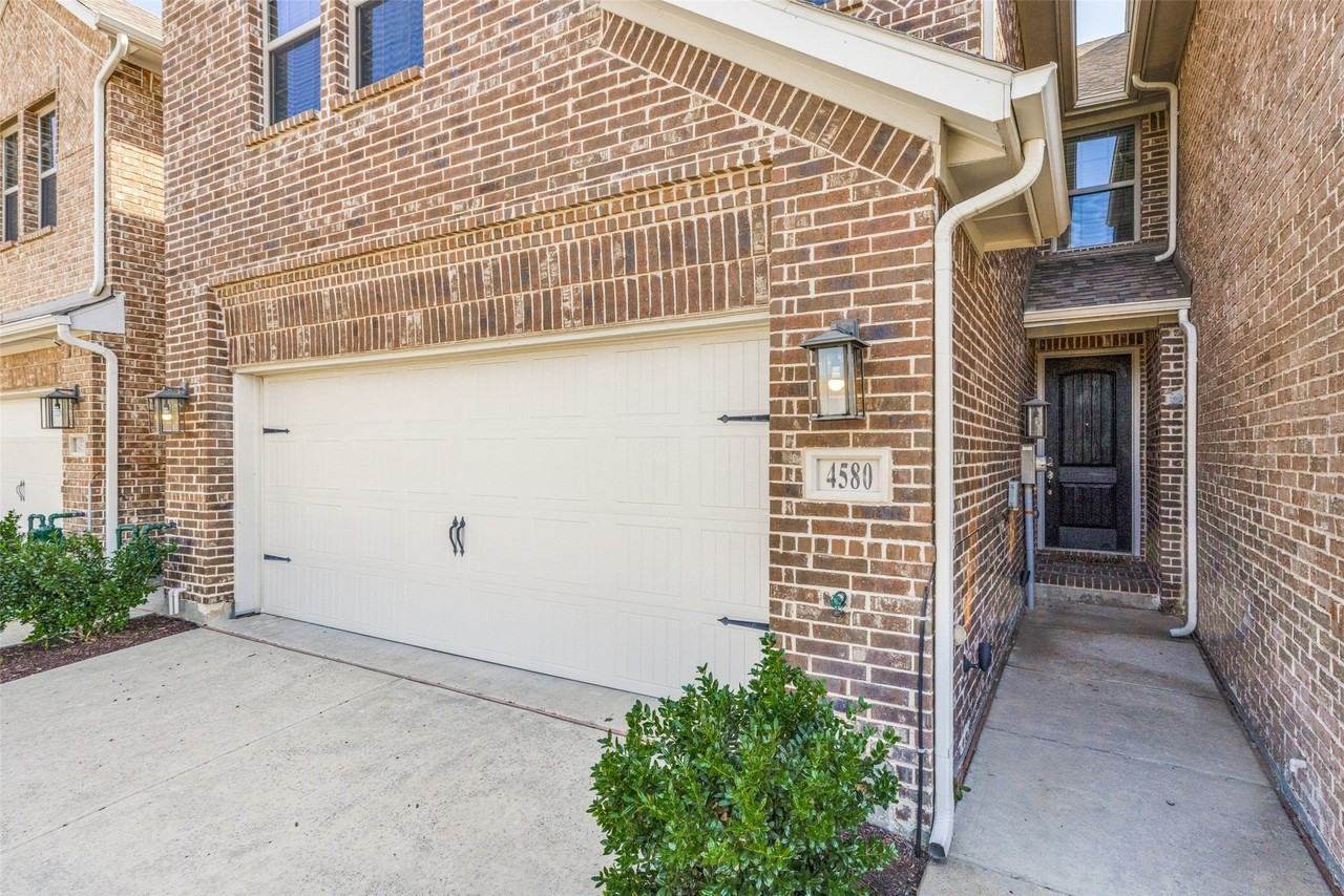 4580 Titus Cir - Photo 2 of 27