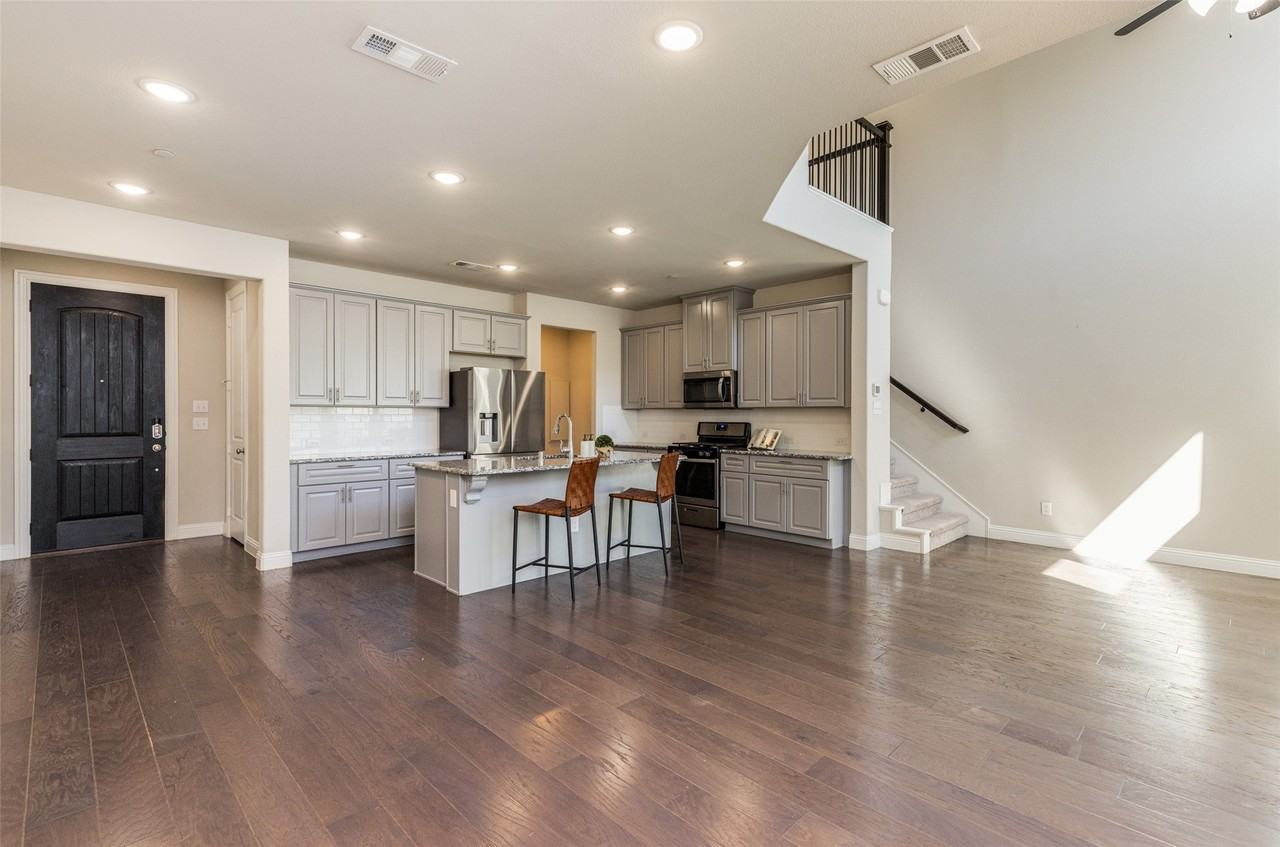 4580 Titus Cir - Photo 5 of 27