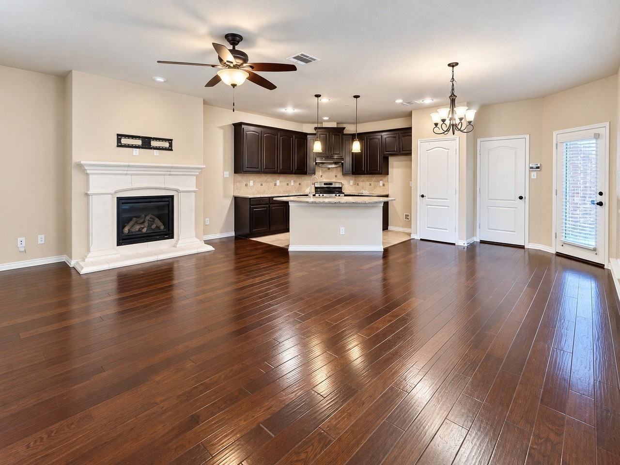 4248 Comanche Dr - Photo 3 of 14