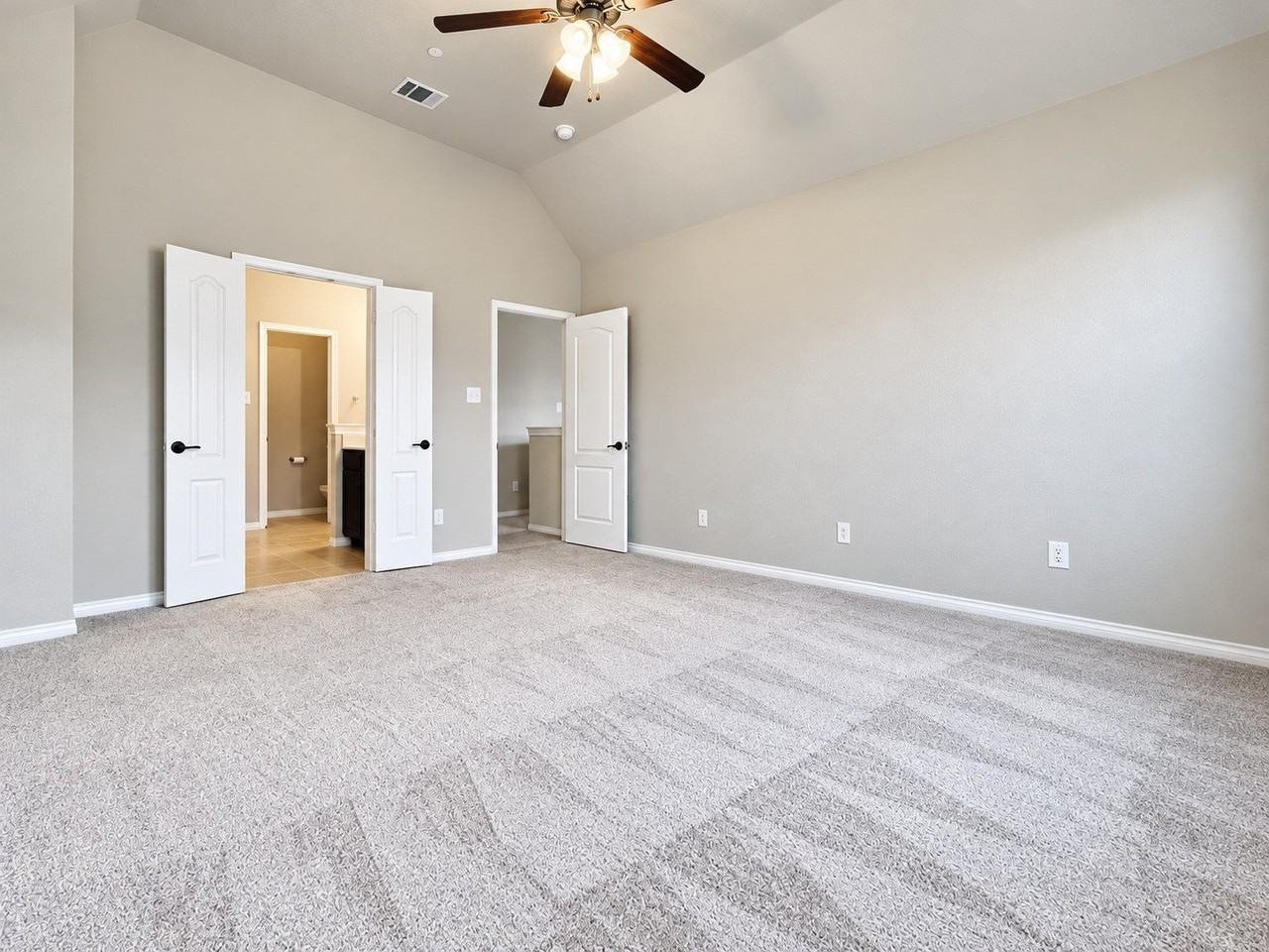 4248 Comanche Dr - Photo 6 of 14