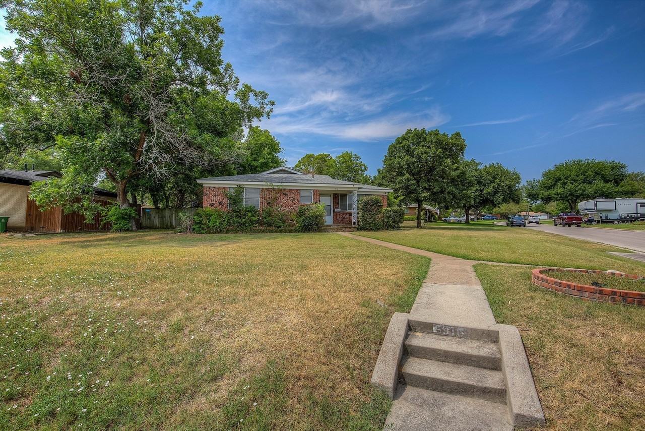 5916 Tourist Dr - Photo 7 of 32