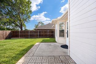 801 Bentree Dr - Photo 1 of 1