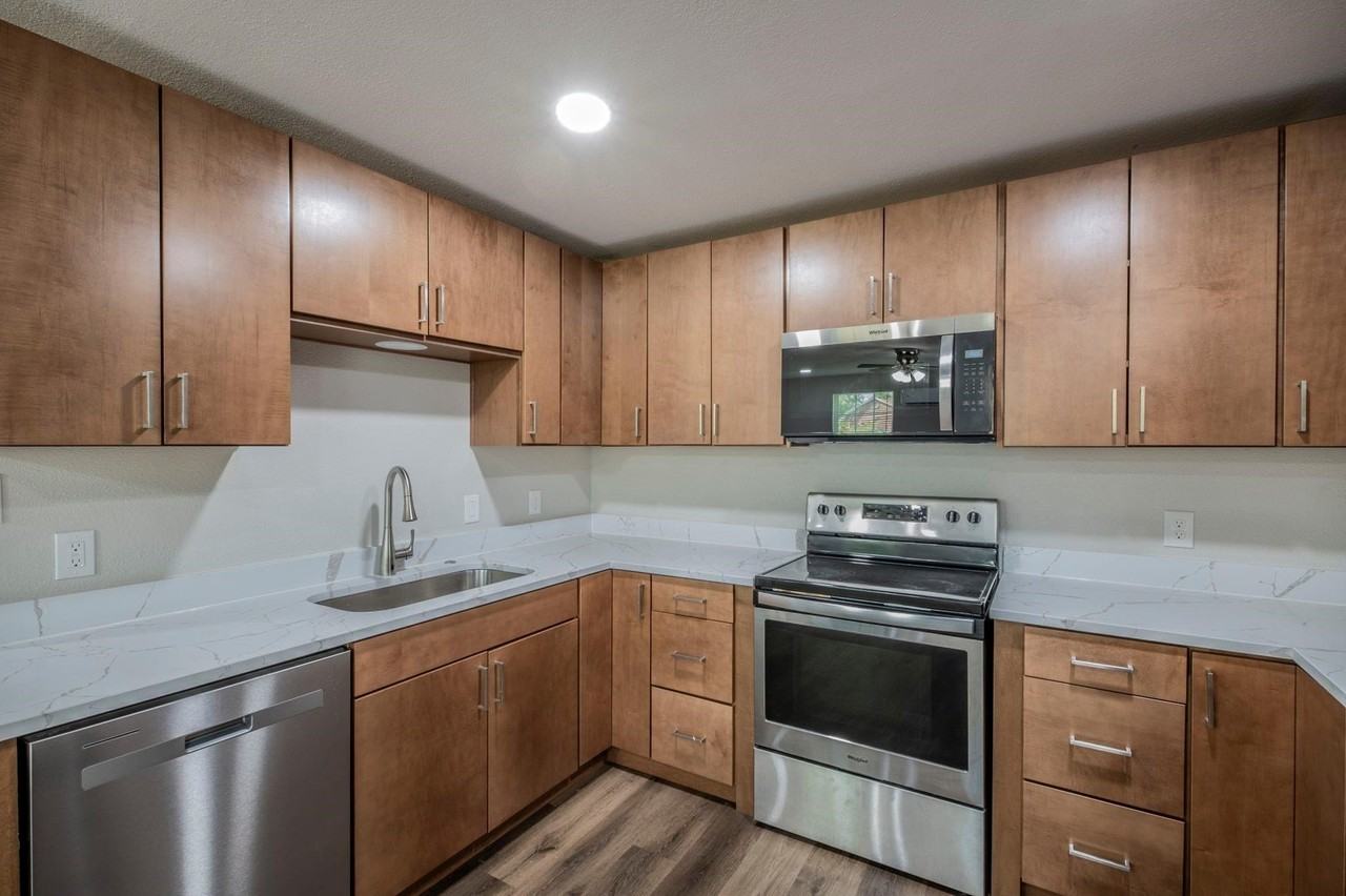 4901 Curzon Ave #105 - Photo 2 of 17