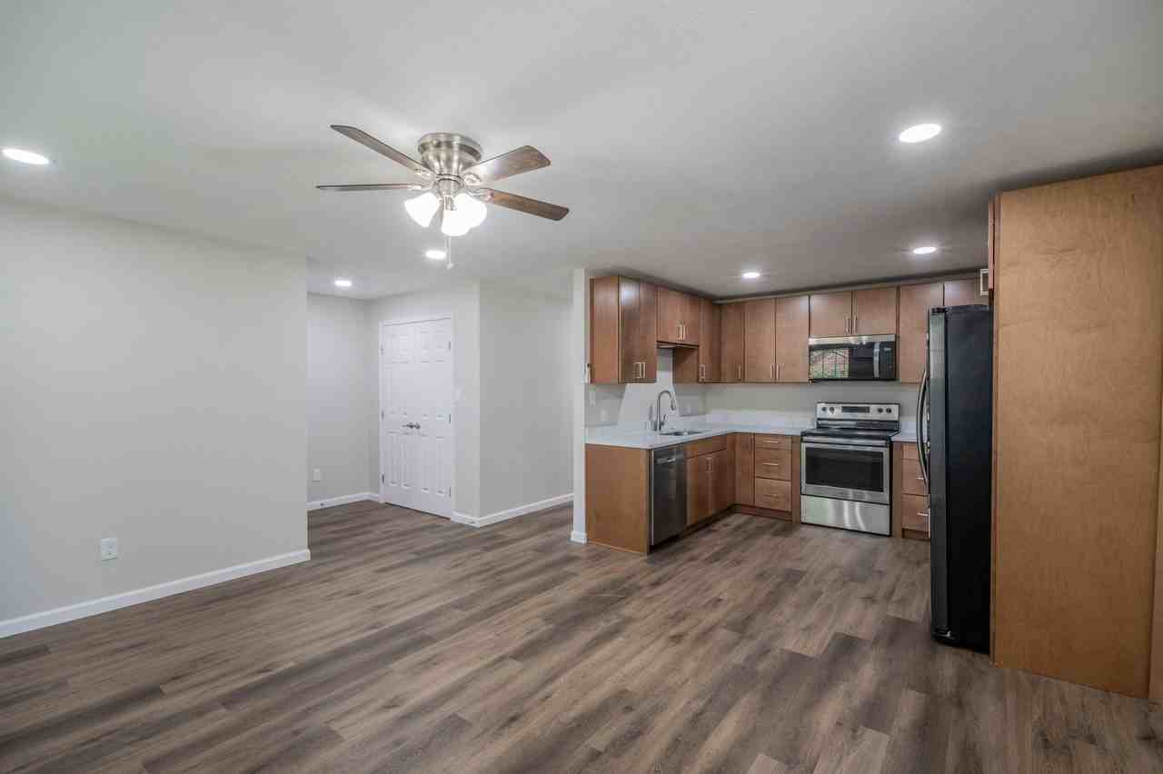 4901 Curzon Ave #105 - Photo 4 of 17
