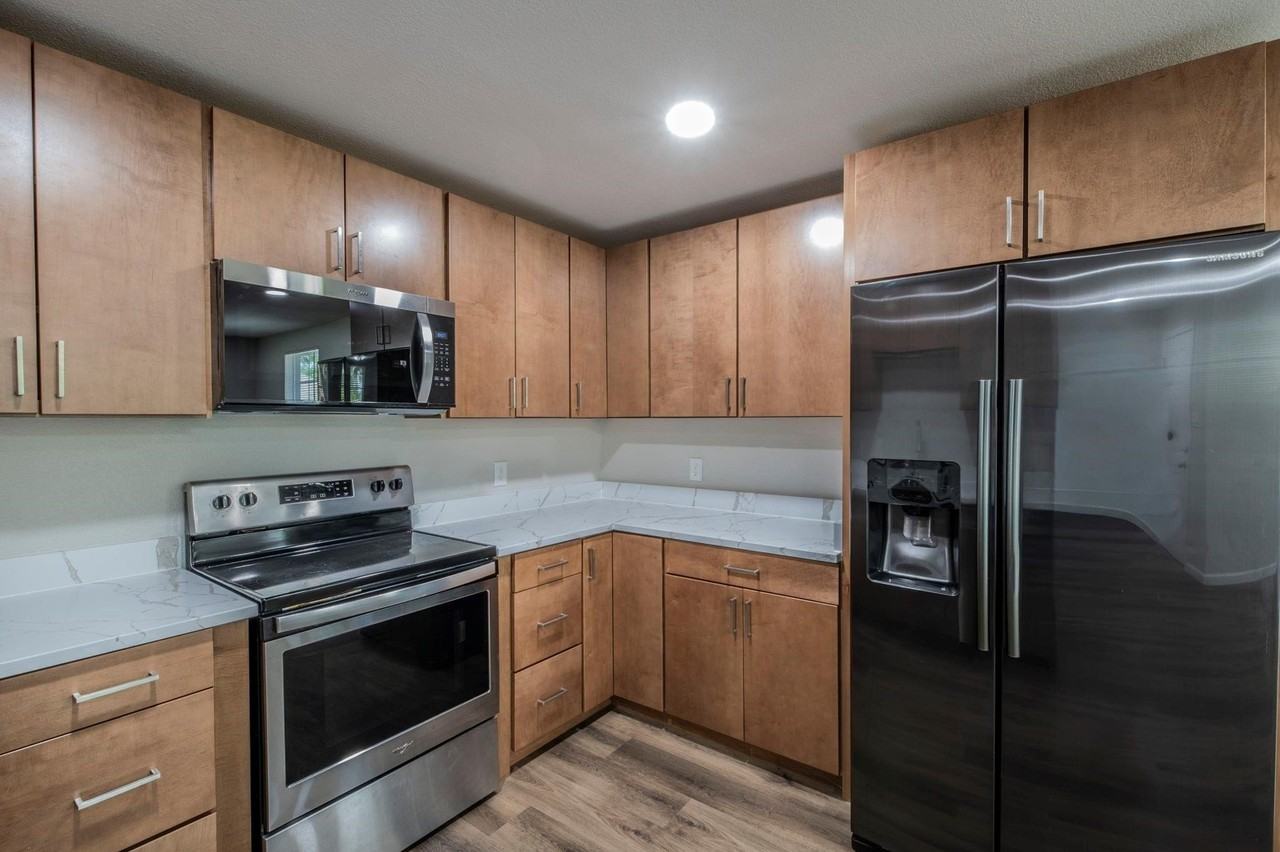 4901 Curzon Ave #105 - Photo 5 of 17