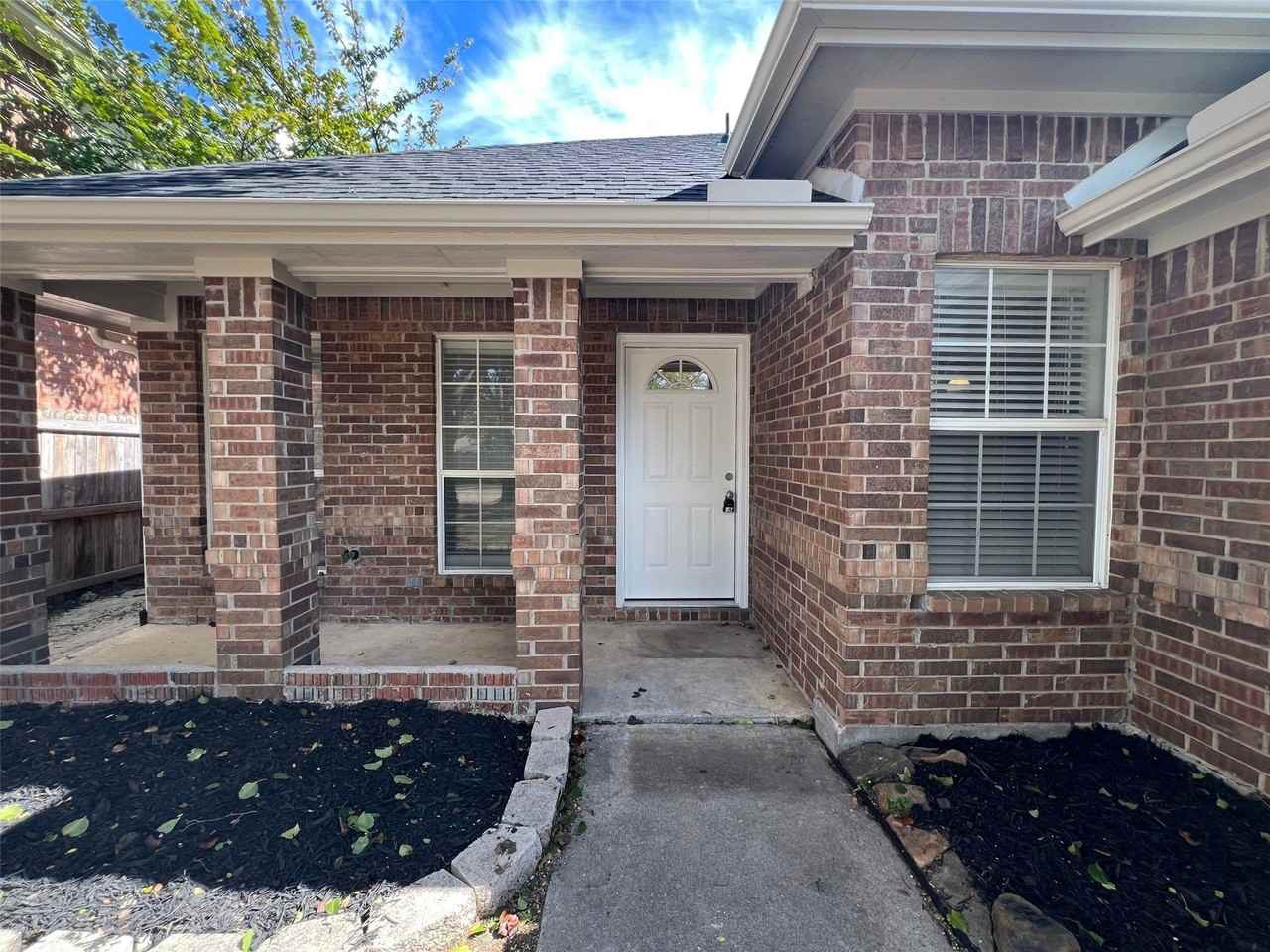 7150 Tularosa Ct - Photo 3 of 34