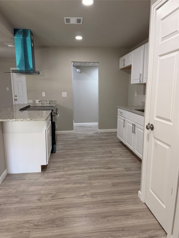 5104 Aztec Dr - Photo 6 of 20