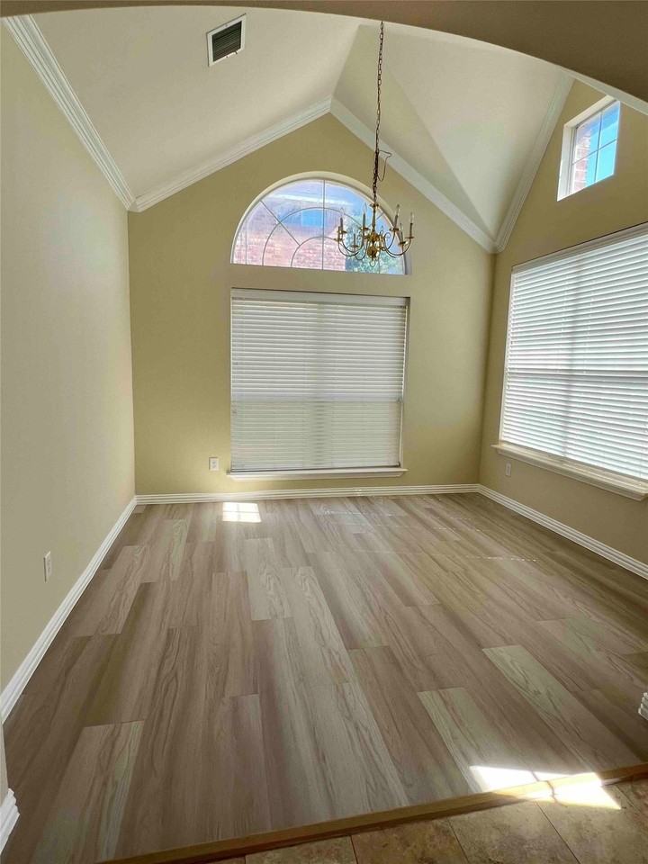 4203 Iron Ln - Photo 6 of 23