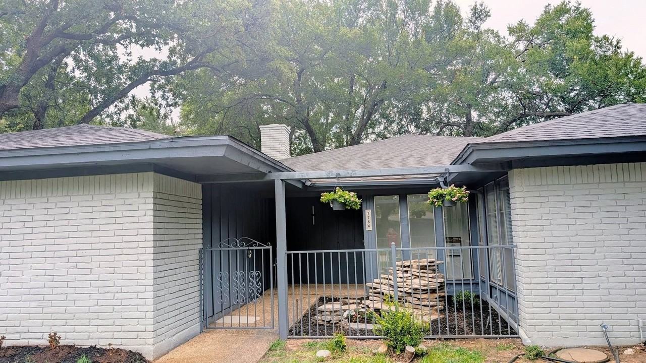 1756 Cynthia Ln - Photo 2 of 29