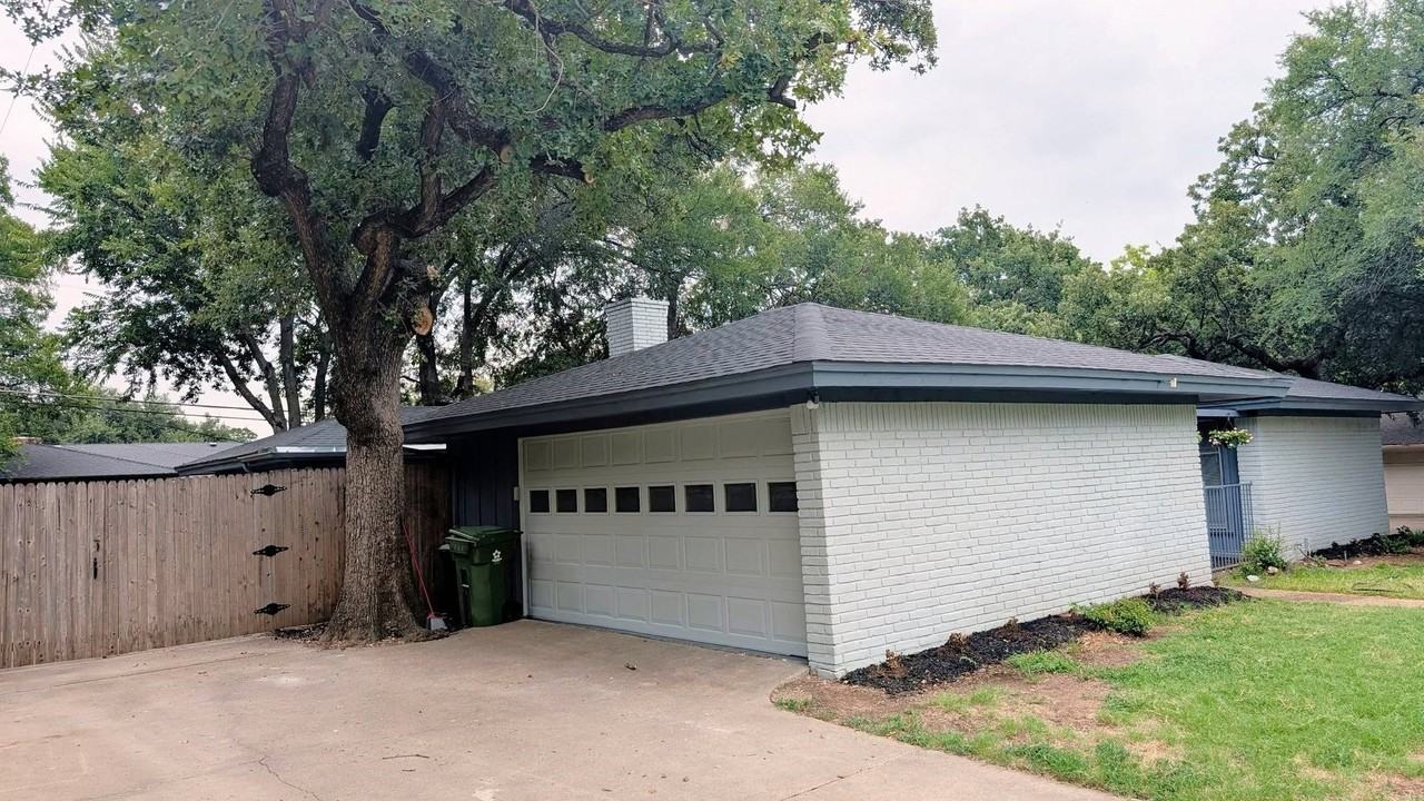 1756 Cynthia Ln - Photo 4 of 29