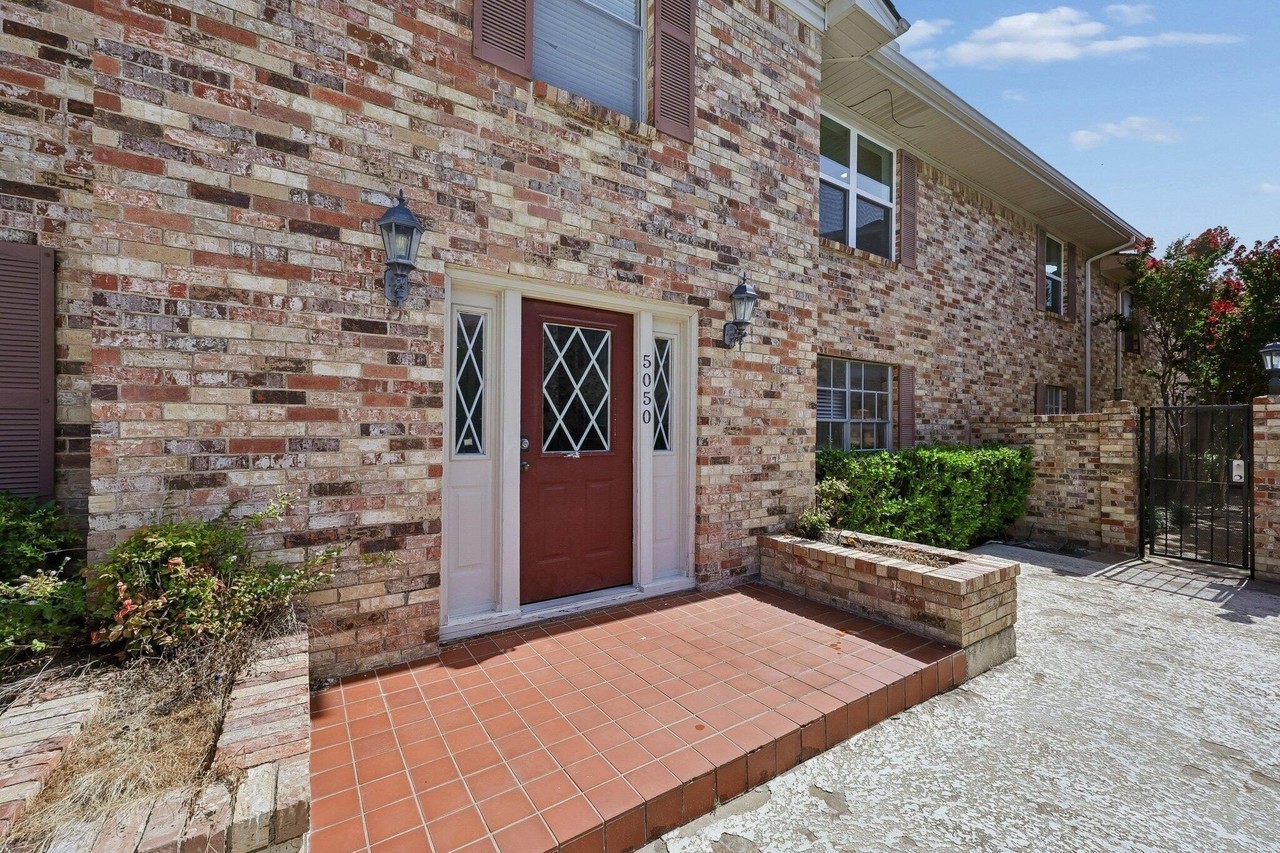 5050 Matilda St #225 - Photo 4 of 23