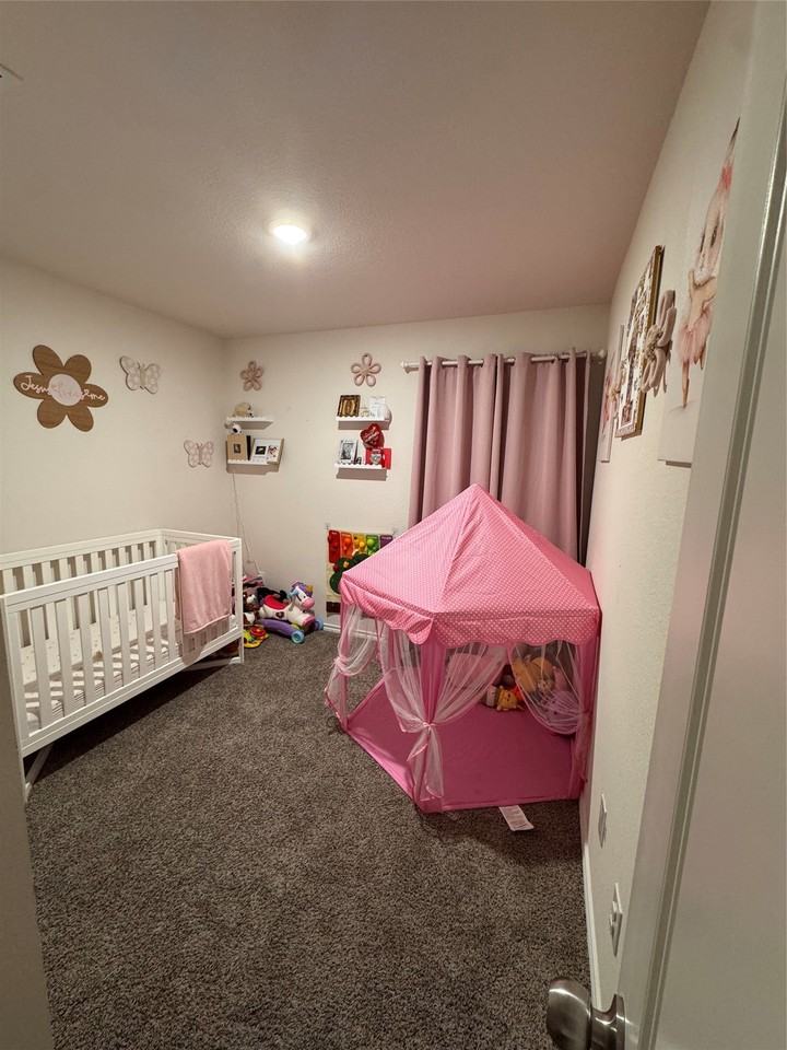 1209 Fieldstone Ct - Photo 6 of 18