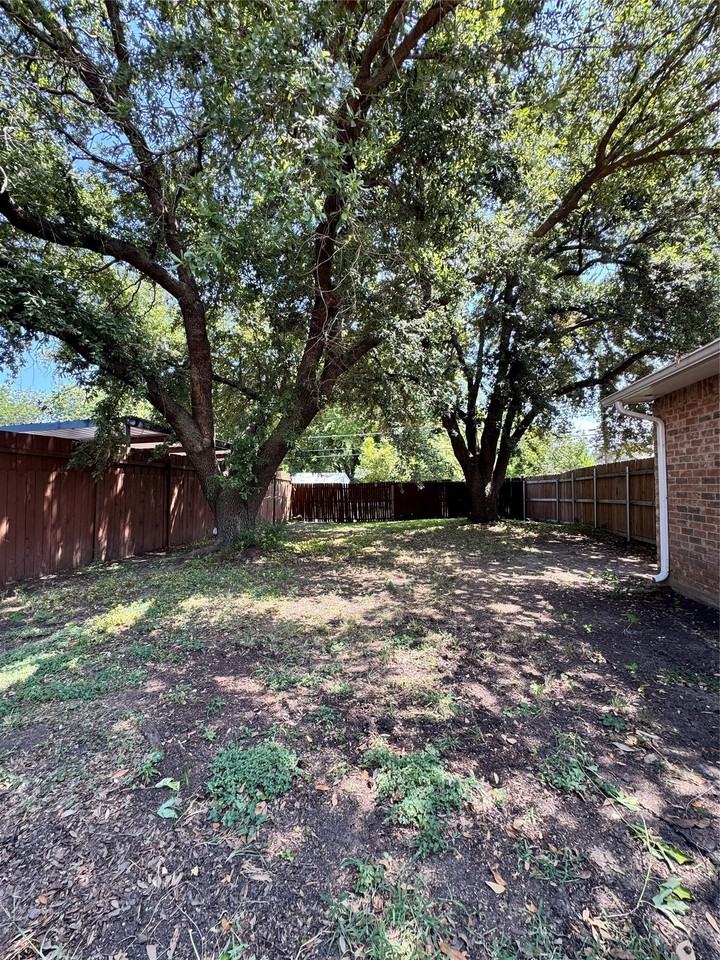 2730 Centennial Dr - Photo 3 of 5