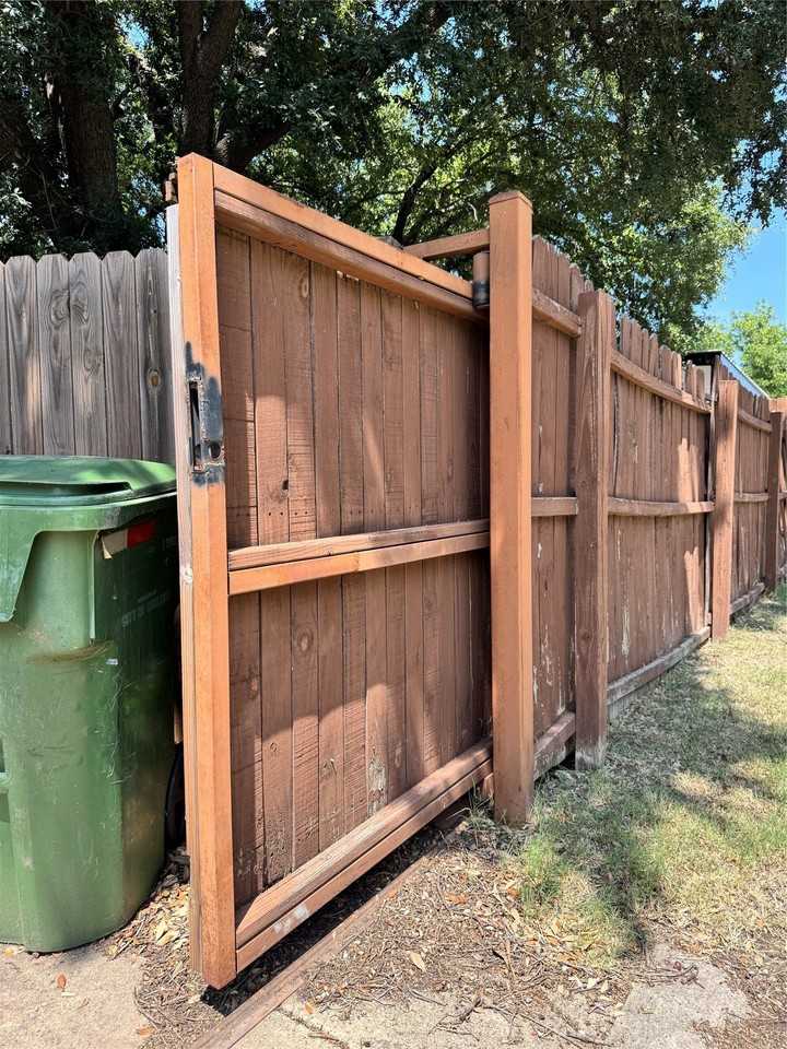 2730 Centennial Dr - Photo 5 of 5