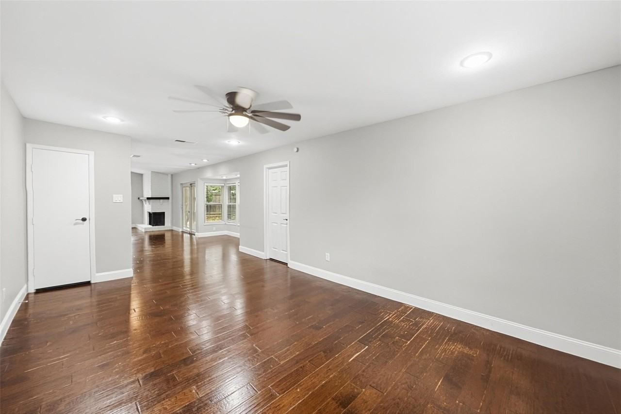 2909 White Oak Ln - Photo 6 of 26