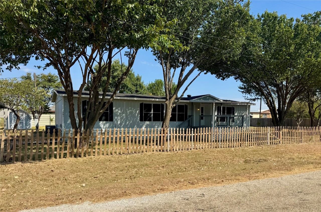 7201 Pica Dr - Photo 3 of 20