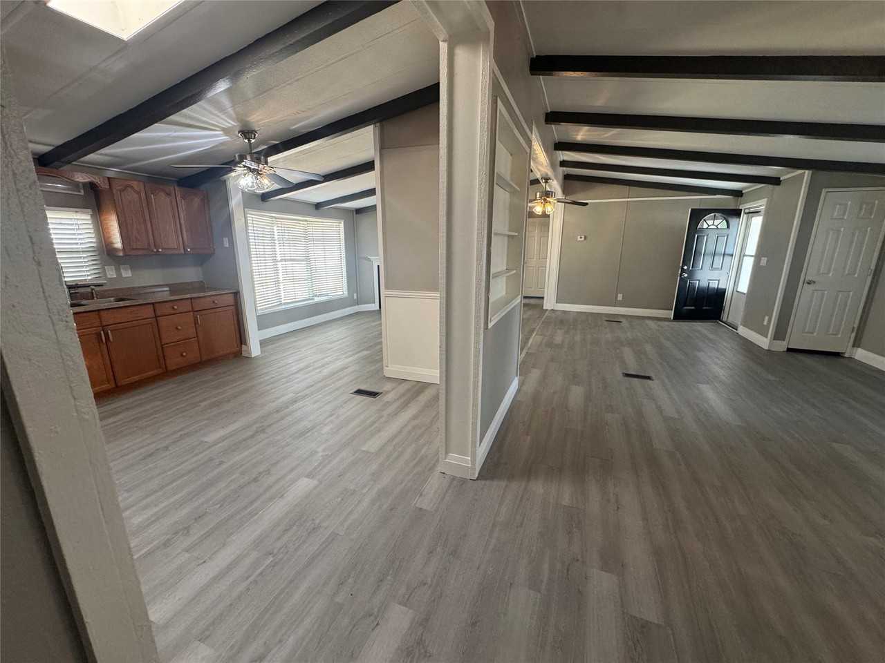 7201 Pica Dr - Photo 5 of 20