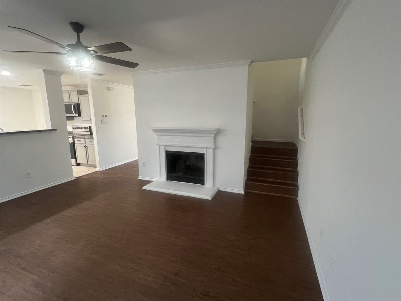 1524 Breeze Ln - Photo 7 of 17
