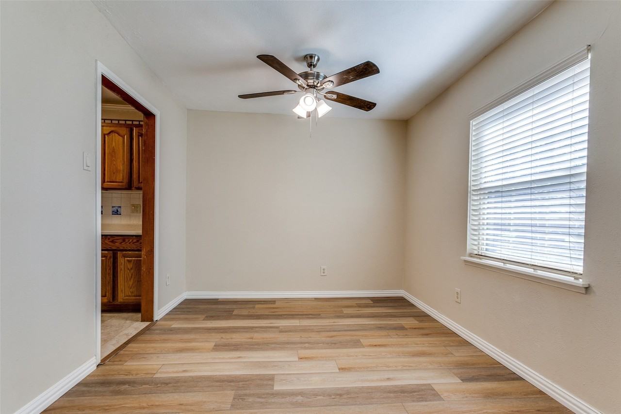 929 Arbor Downs Dr - Photo 2 of 24