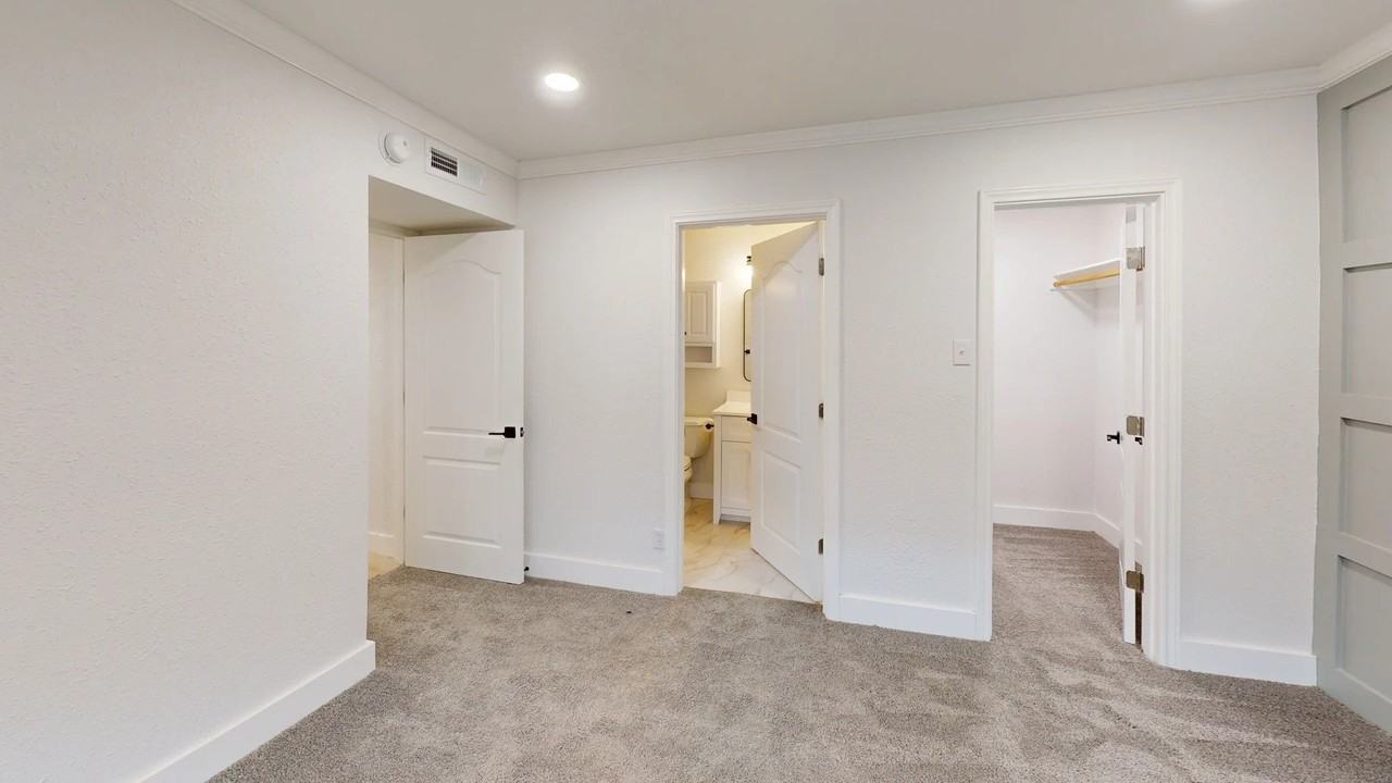 1506 W Spring Creek Pkwy - Photo 3 of 22