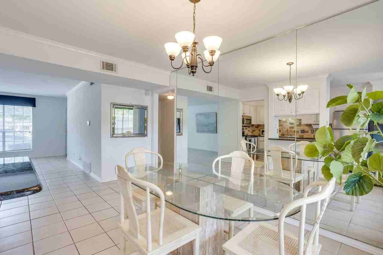 901 Roaring Springs Rd - Photo 5 of 21