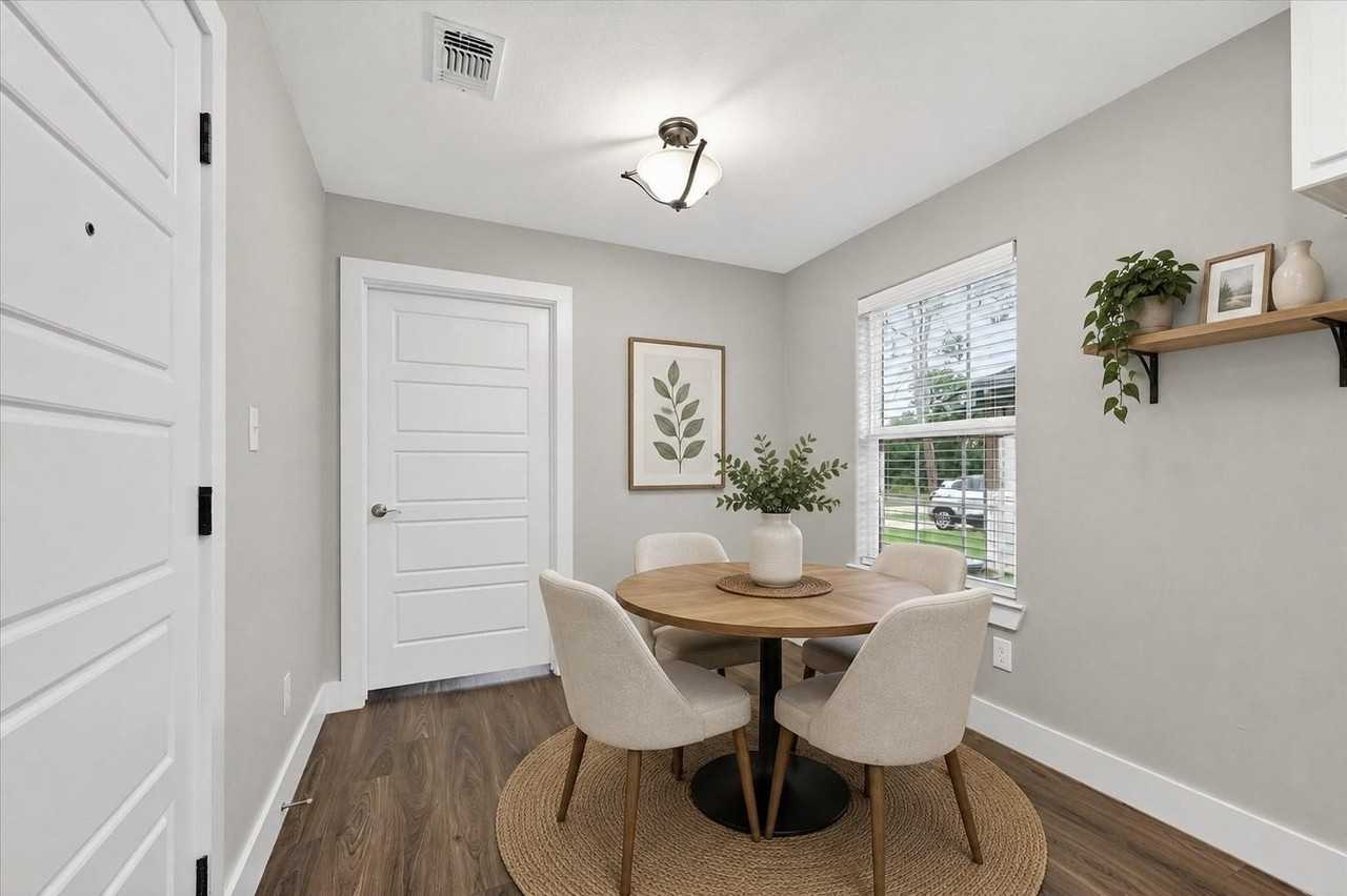 1032 Ray Dr - Photo 6 of 27
