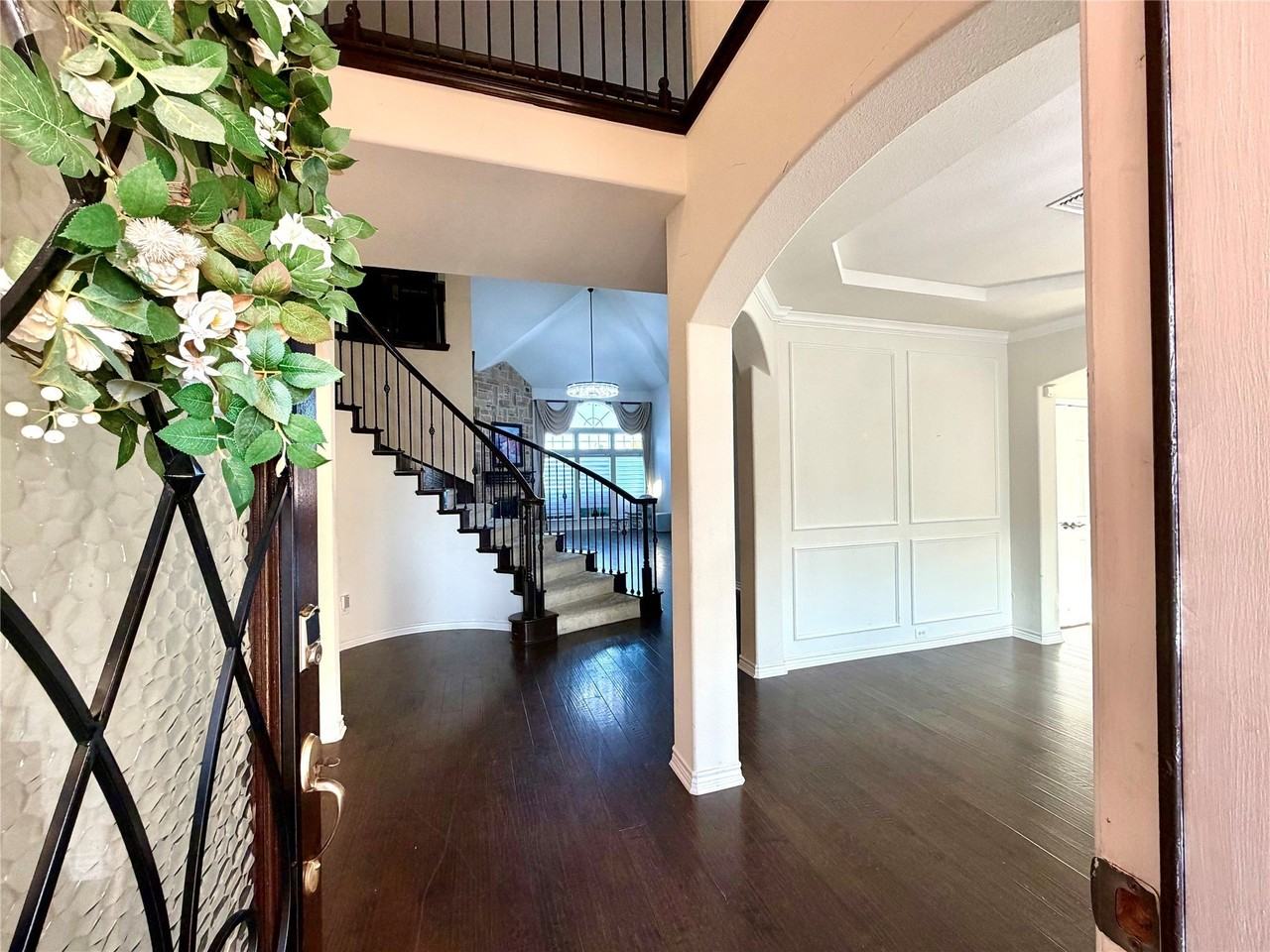 4514 Sea Sparrow Ln - Photo 2 of 40