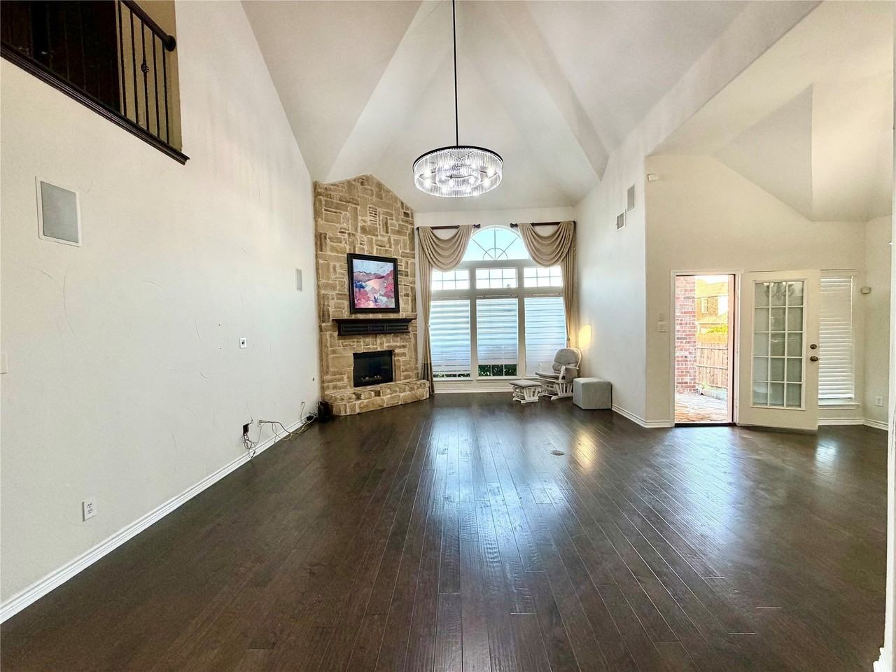 4514 Sea Sparrow Ln - Photo 6 of 40