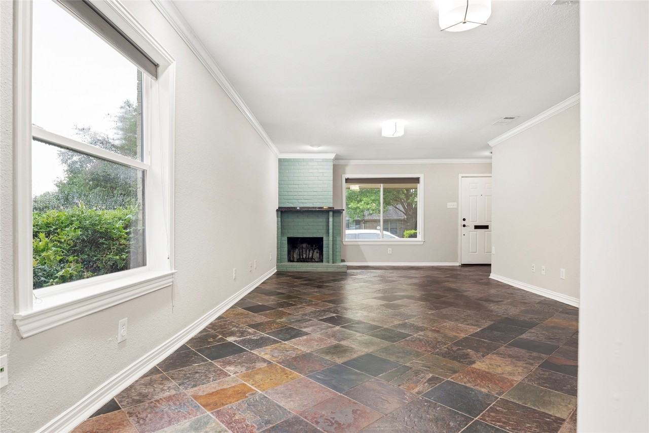 13571 Waterfall Way - Photo 4 of 22