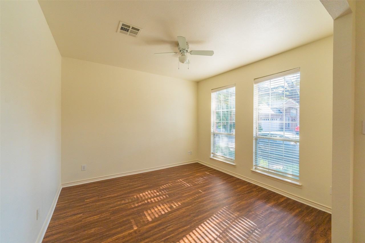 3513 Lone Mountain Trl - Photo 6 of 32