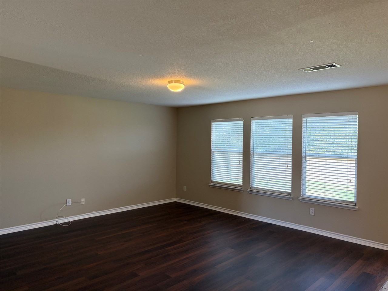 7961 Meadow Spring Ln - Photo 5 of 23