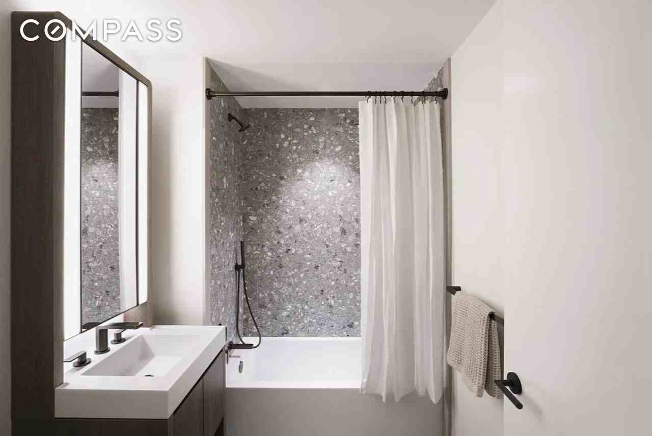 1 W 60th St #8D - Photo 7 of 24