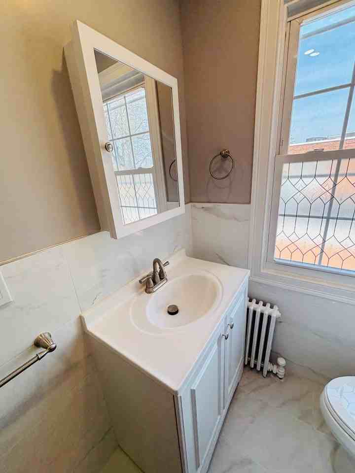 101 Forest Ave - Photo 7 of 22