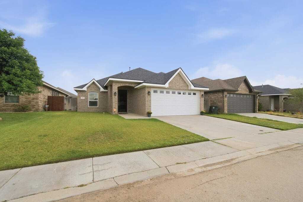 1921 Boise Dr - Photo 2 of 44