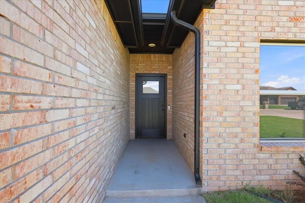 704 N Cottontail Way - Photo 3 of 50