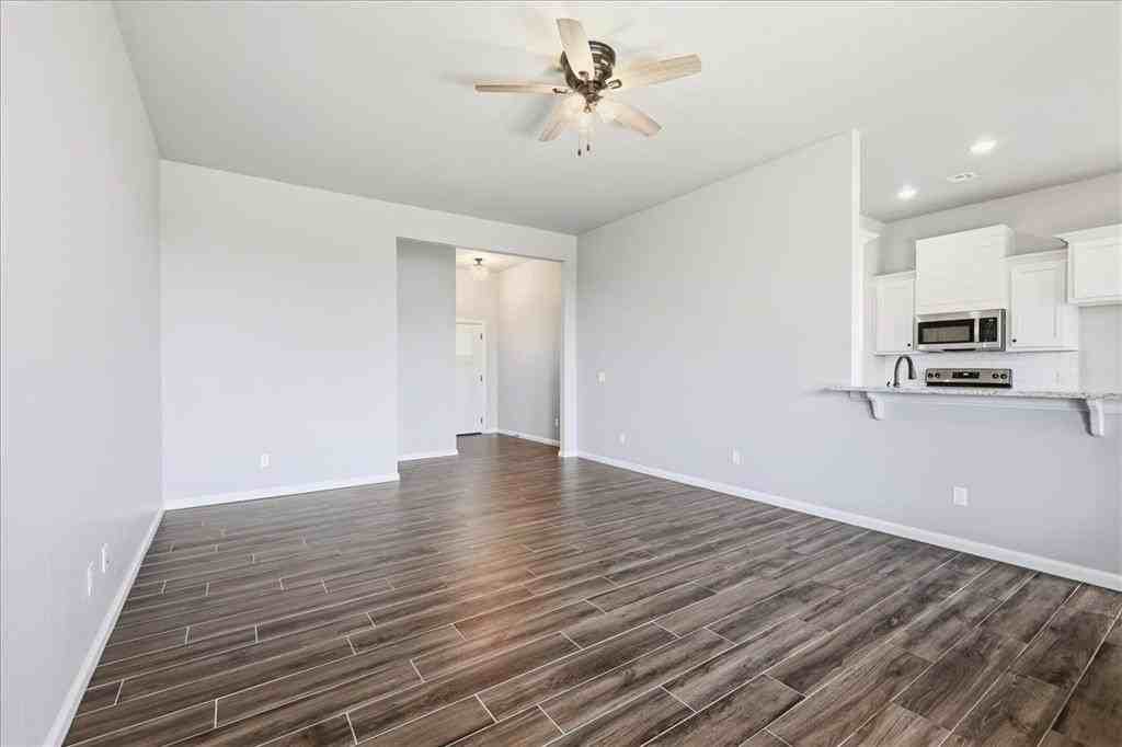704 N Cottontail Way - Photo 7 of 50