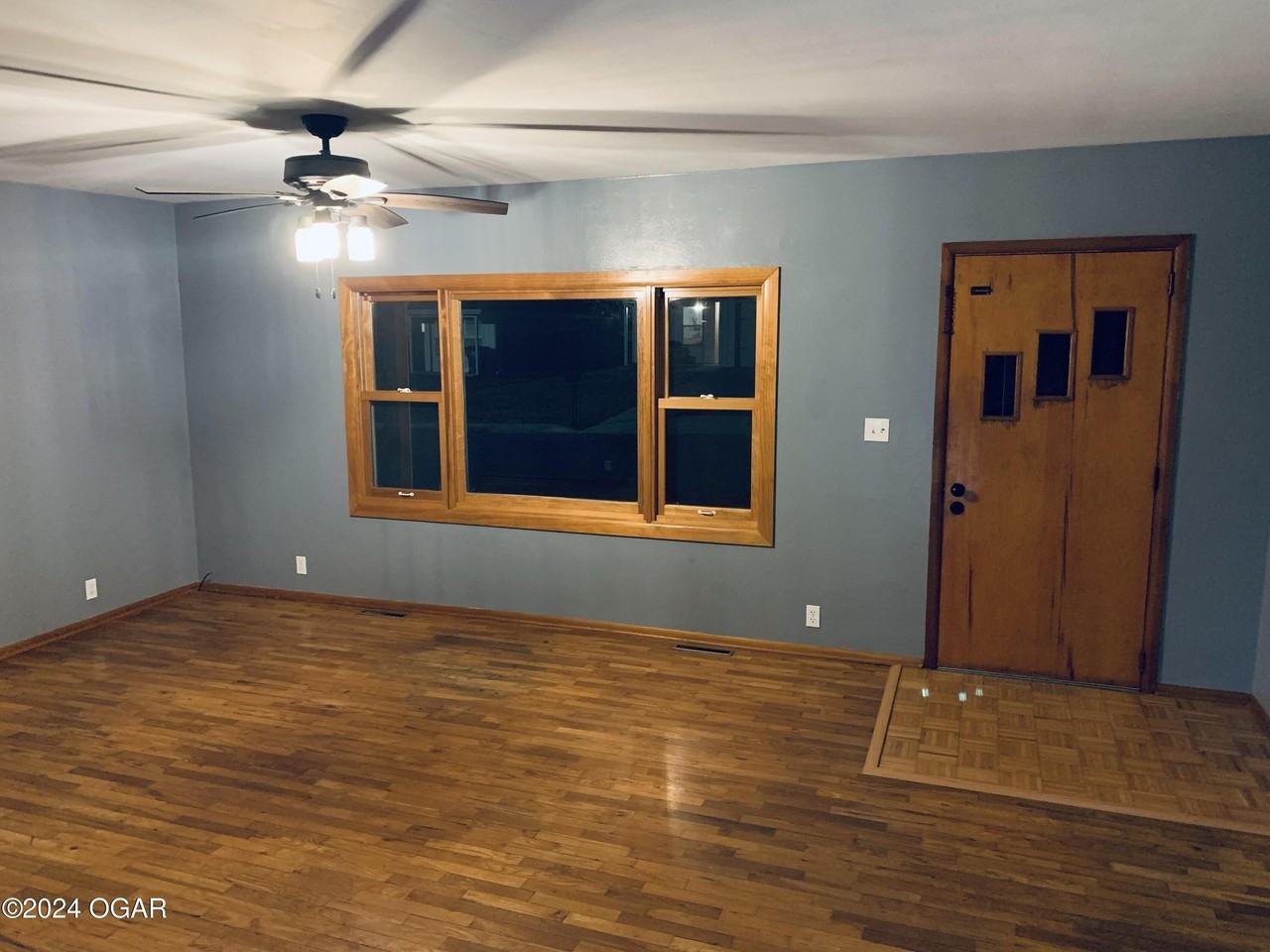 1901 N Park Ave - Photo 4 of 13