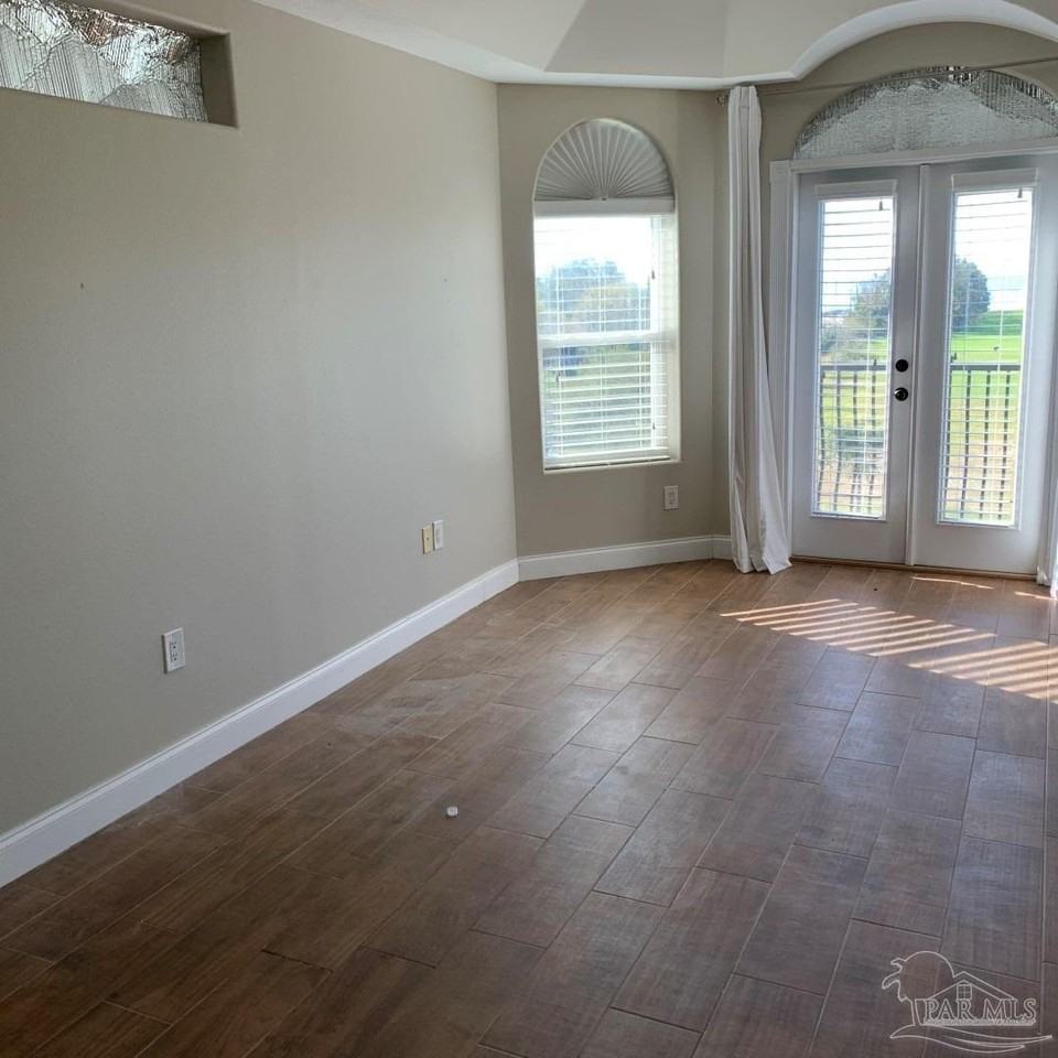 1804 Cypress St - Photo 7 of 15