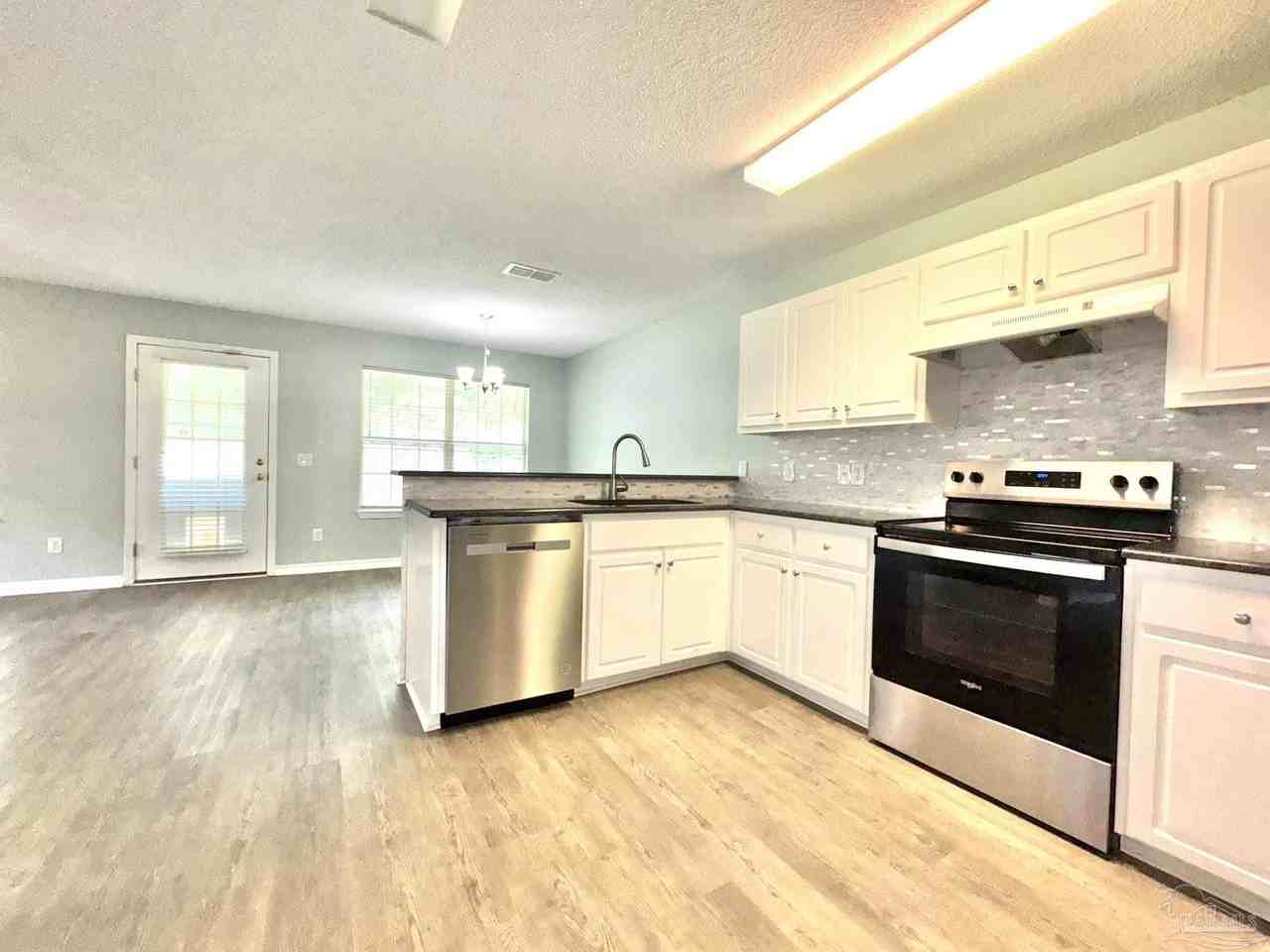 2521 Portobella Pl - Photo 5 of 13