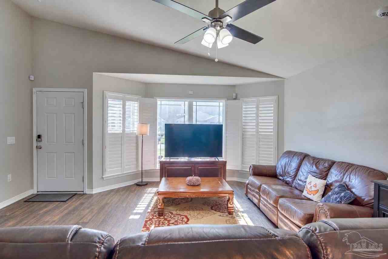 10566 Senegal Dr - Photo 2 of 14