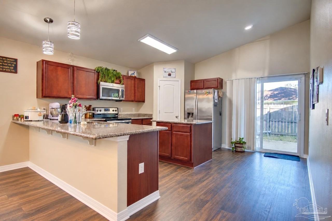 10566 Senegal Dr - Photo 5 of 14