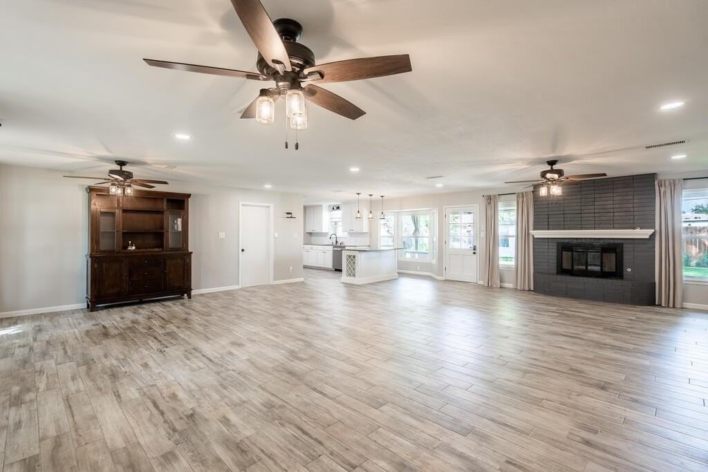 2804 W Shandon Ave - Photo 4 of 45