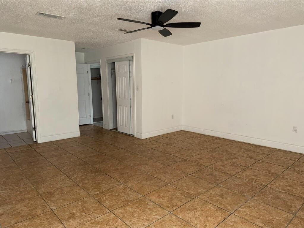 1314 E Cowden Ave - Photo 6 of 8