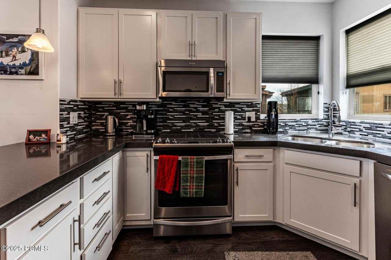 1370 Center Dr #23 - Photo 2 of 26