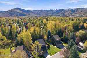 featured image of 1327 Quail Meadows Rd