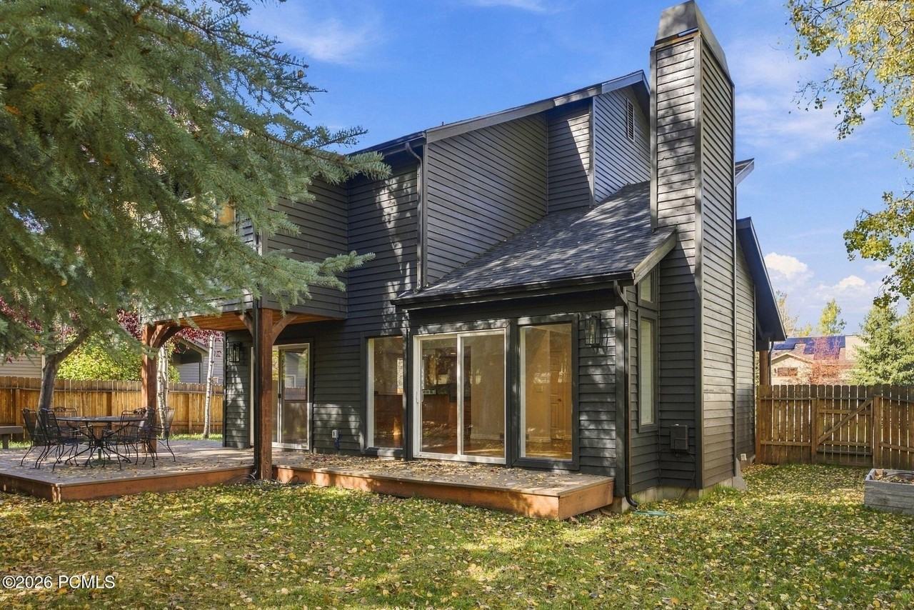 1327 Quail Meadows Rd - Photo 4 of 50