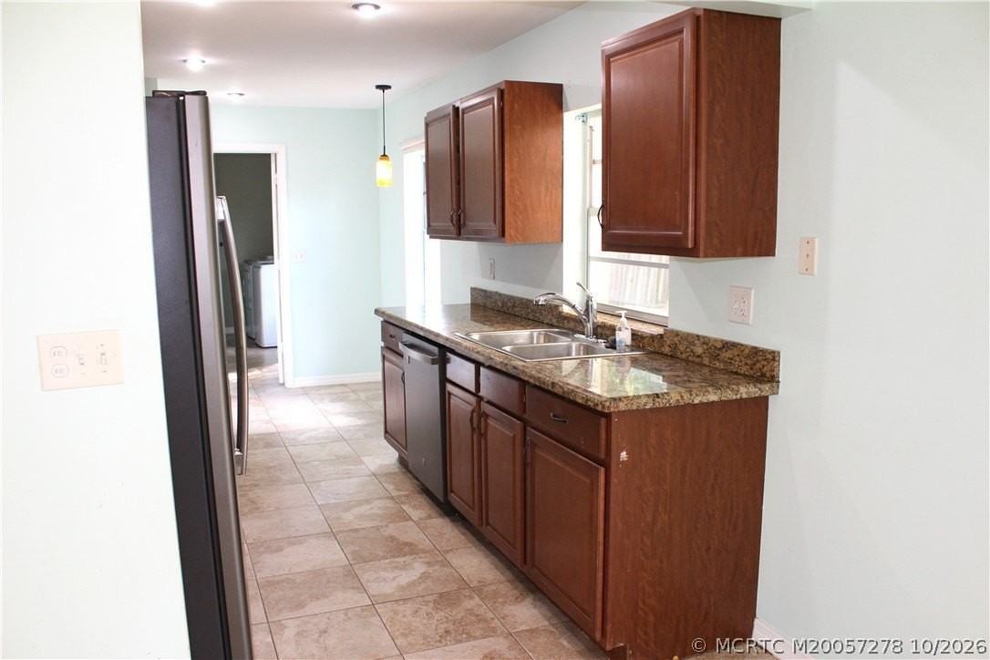2108 Se Harrison St - Photo 4 of 18