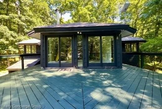 5900 Sylvan Rd - Photo 4 of 34