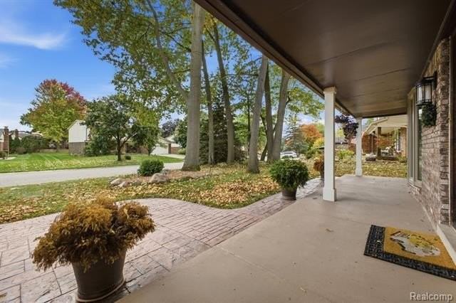 441 Pinehurst Dr - Photo 4 of 26