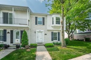 featured image of 104 Manor Way